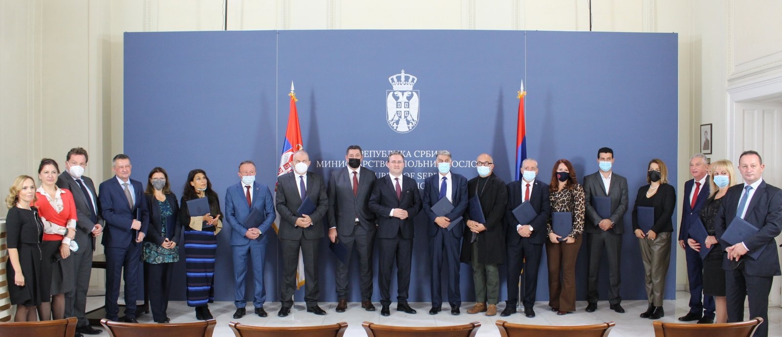 IMG 8c0cfd16e7832d79629c1c635ad3ebe9 V 0